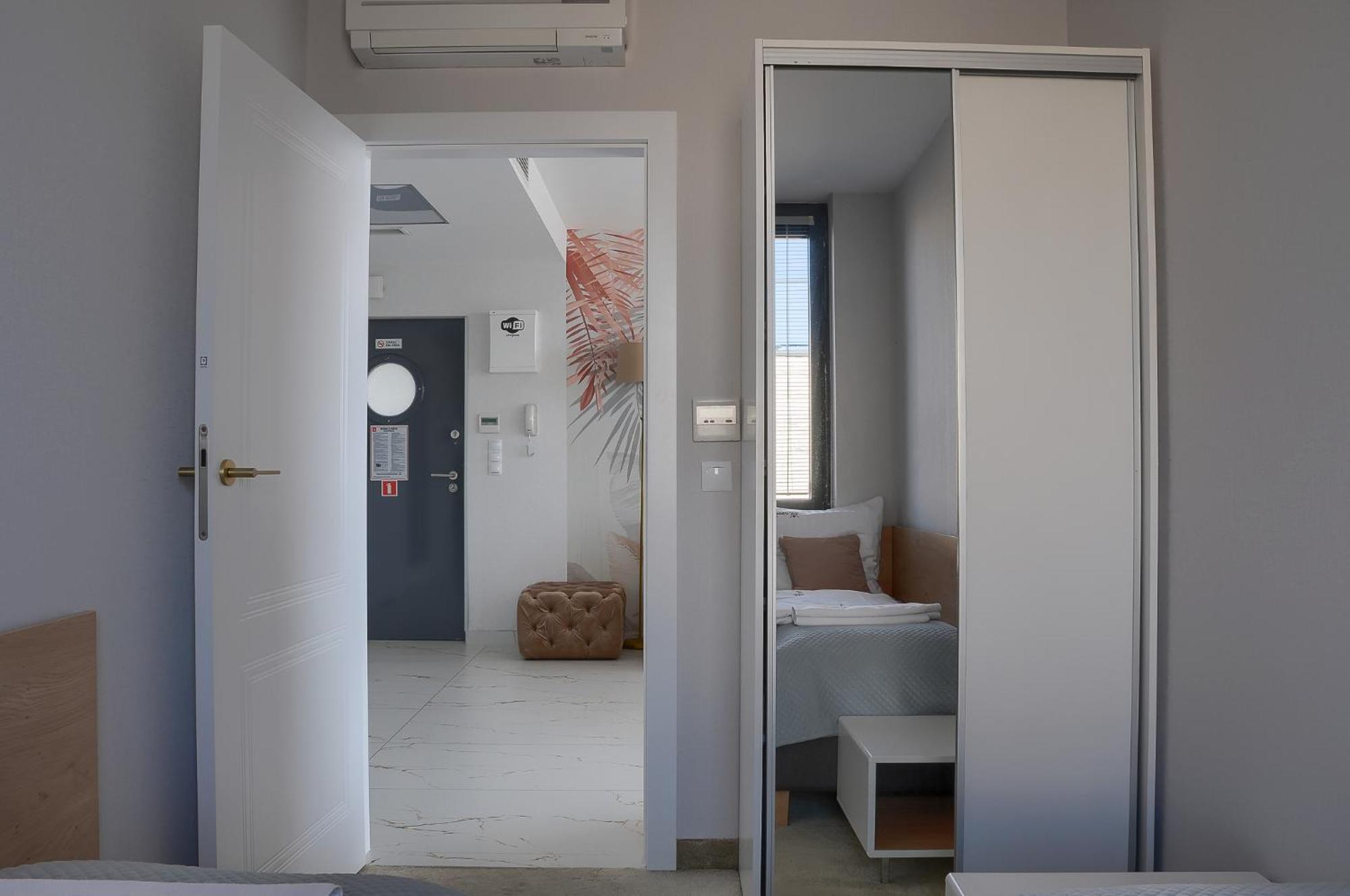 אוסטרוני מורסקי Apartament Nadmorski Luksus - Boulevard מראה חיצוני תמונה