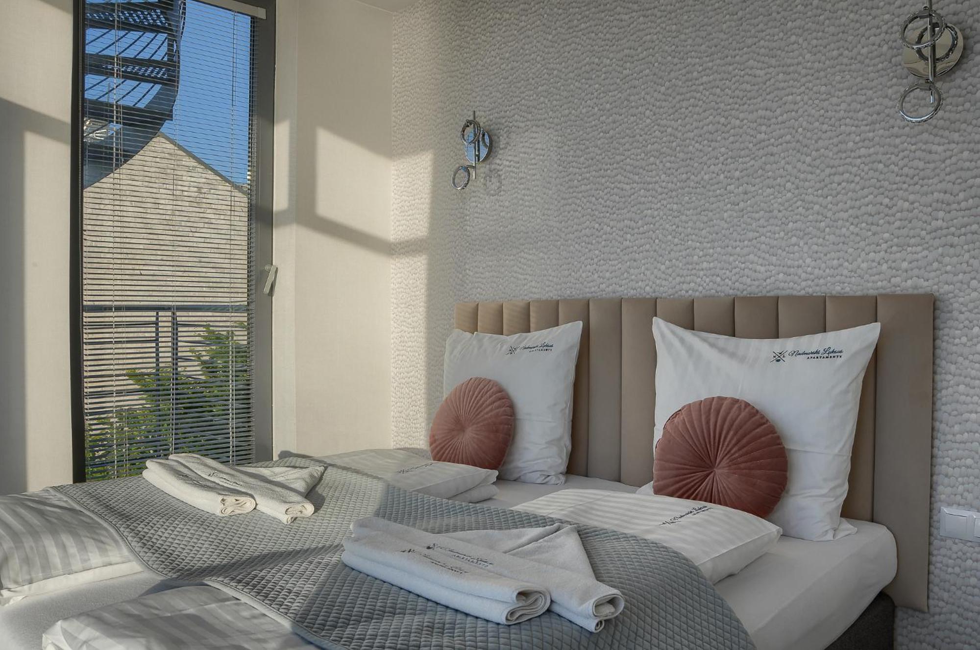 אוסטרוני מורסקי Apartament Nadmorski Luksus - Boulevard מראה חיצוני תמונה