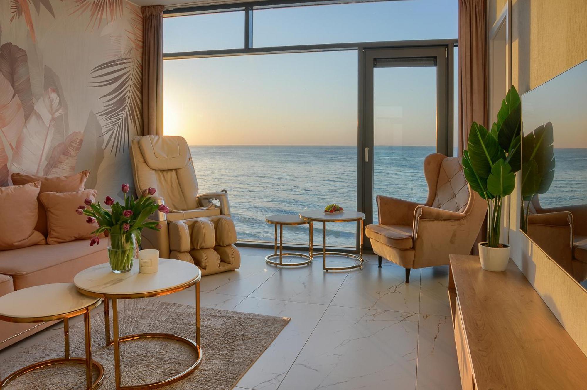 אוסטרוני מורסקי Apartament Nadmorski Luksus - Boulevard מראה חיצוני תמונה