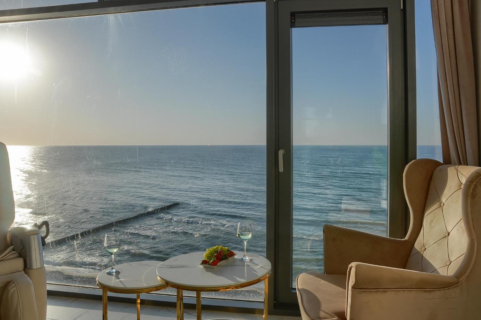 אוסטרוני מורסקי Apartament Nadmorski Luksus - Boulevard מראה חיצוני תמונה